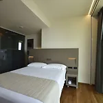 Le Roi Hotel Varraze
