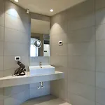 Hotel Le Roi