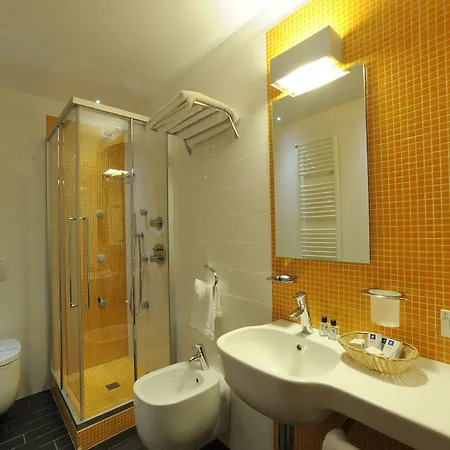 Le Roi Hotel 3*
