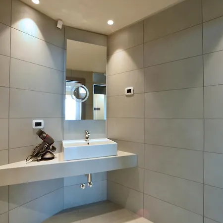 Hotel Le Roi 3*