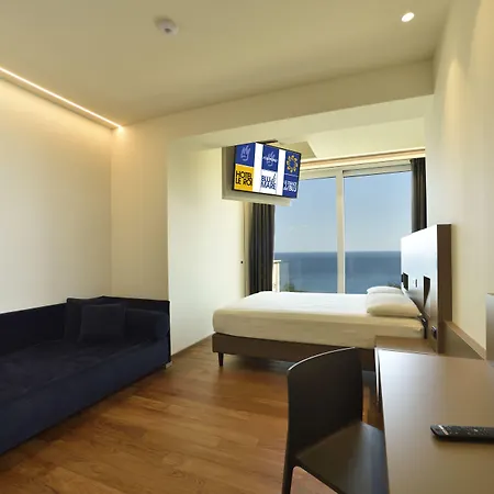 乐罗酒店 酒店 3*