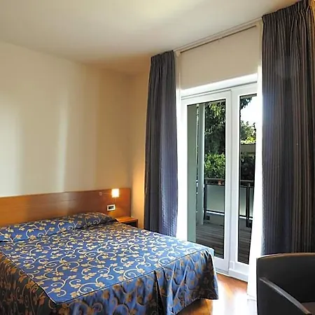 Le Roi 3* Varazze