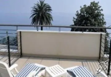 Hotel Le Roi Varraze